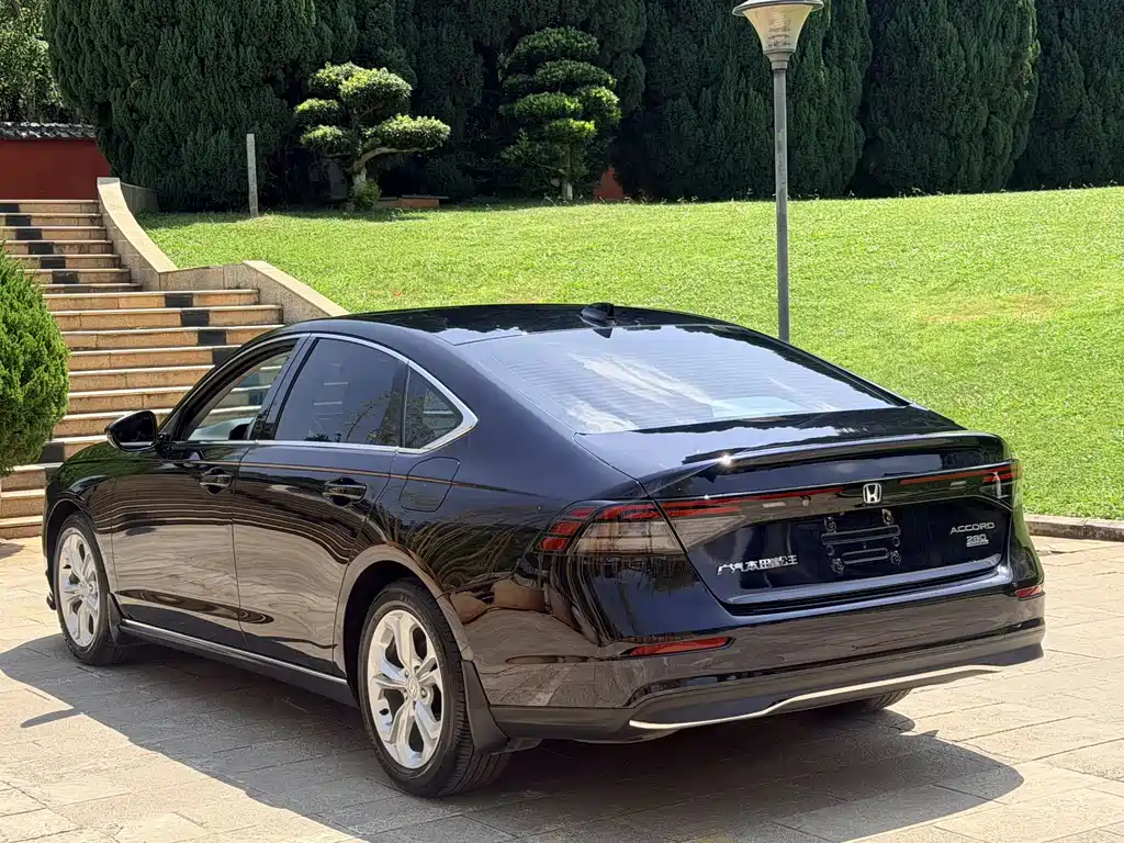 Honda Accord 2024 — фото 10