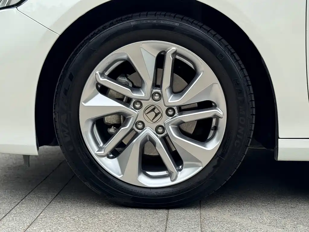 Honda Accord 2021 — фото 25