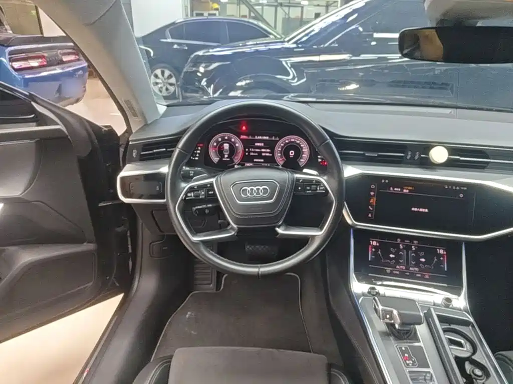 Audi A7L 2024 — фото 11