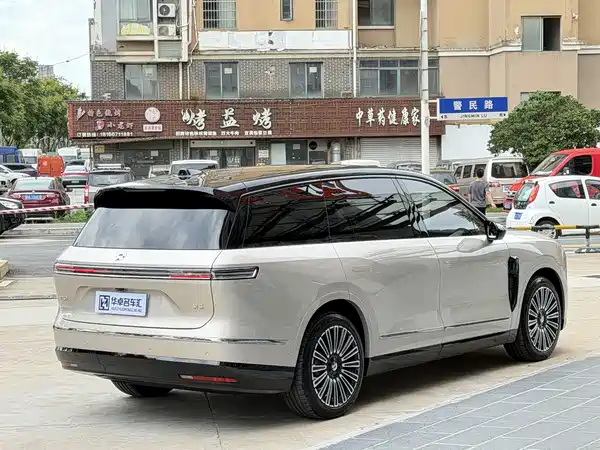 NIO ES8 2026