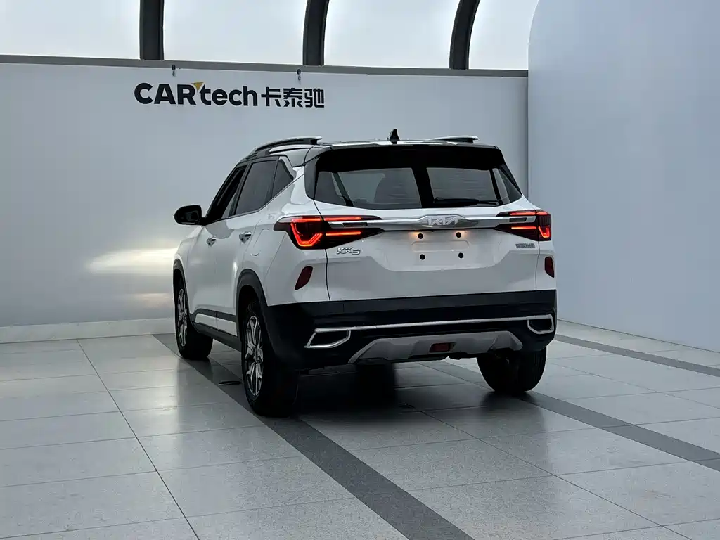 Kia KX3 2023 — фото 23