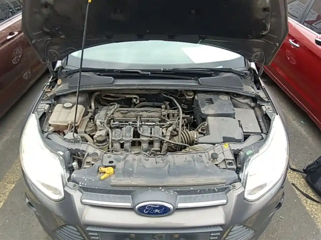 Ford Focus 2015 — фото 20