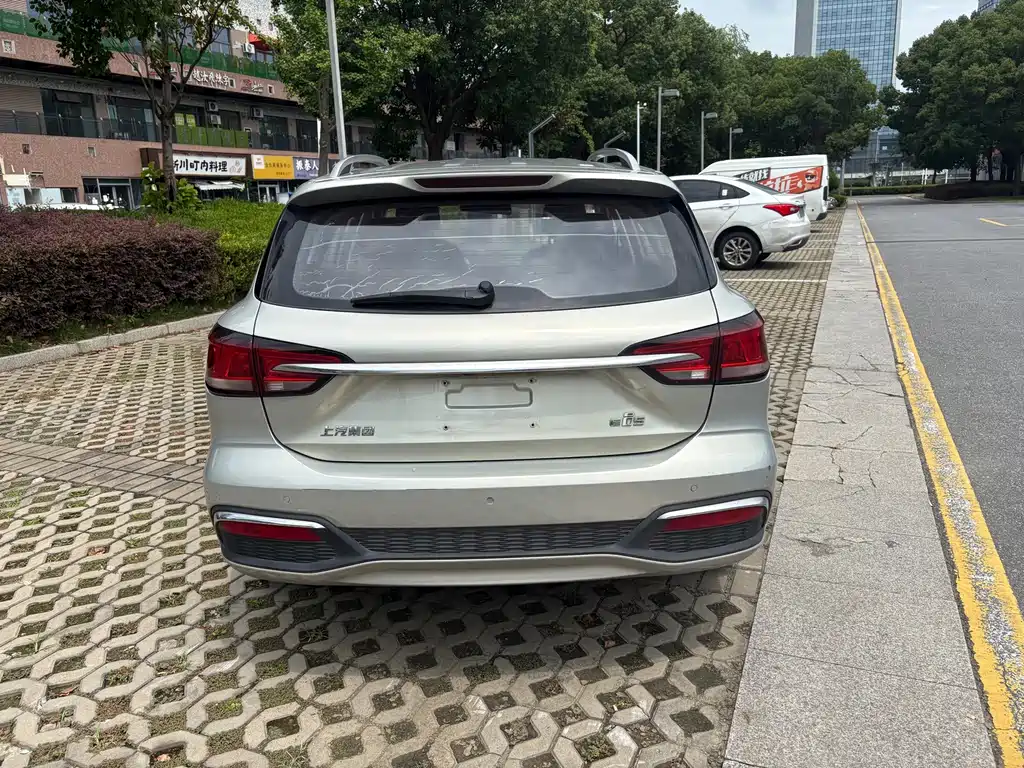 Roewe Ei5 2018 — фото 10