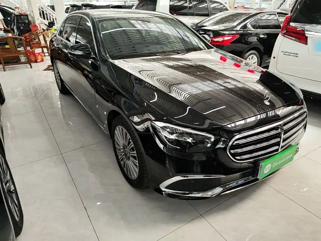 Mercedes-Benz E-Class 2023 — фото 4