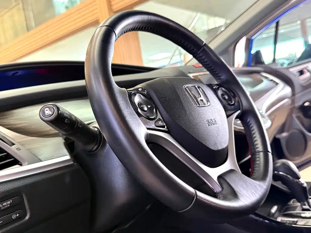 Honda Jade 2017 — фото 14