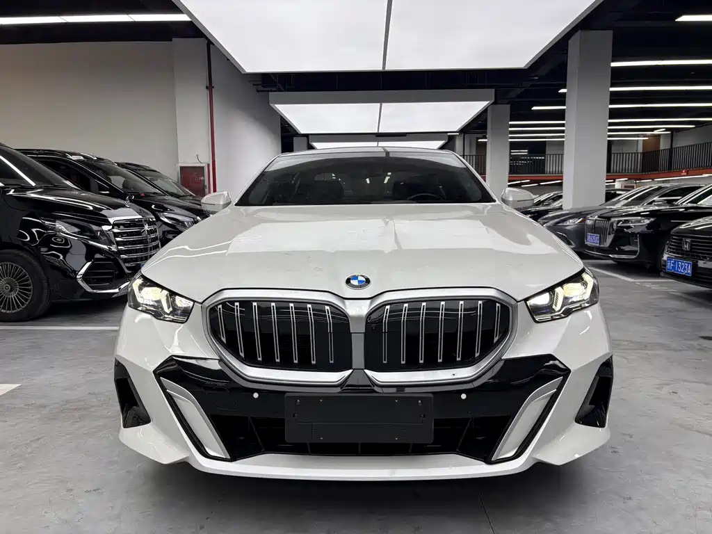 BMW 5 Series 2024
