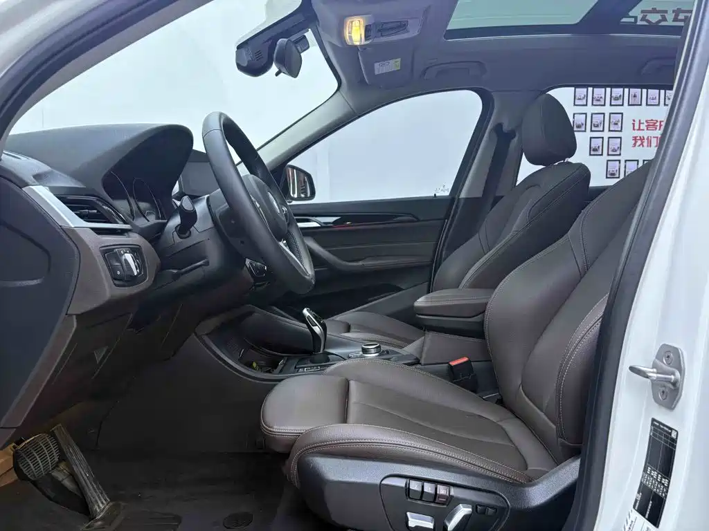 BMW X1 2021 — фото 18