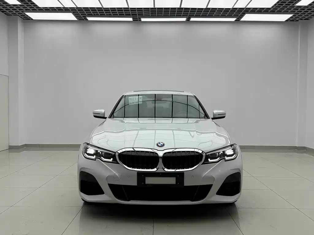BMW 3 Series 2022