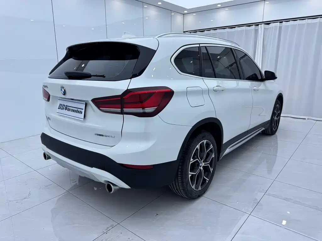 BMW X1 2022 — фото 4