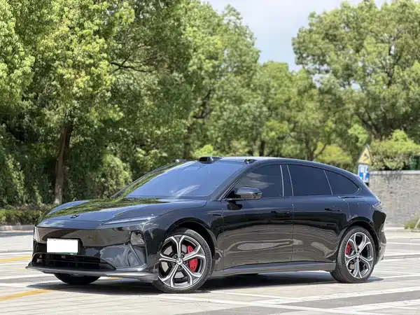 NIO ET5T 2024