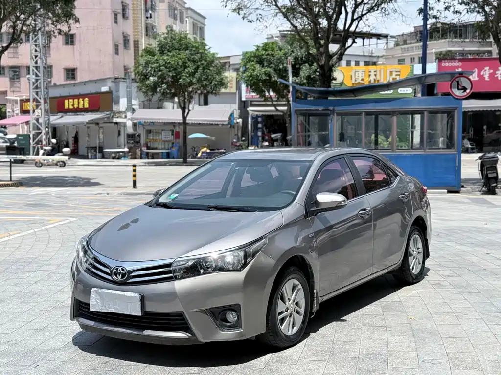 Toyota Corolla 2016 — фото 1
