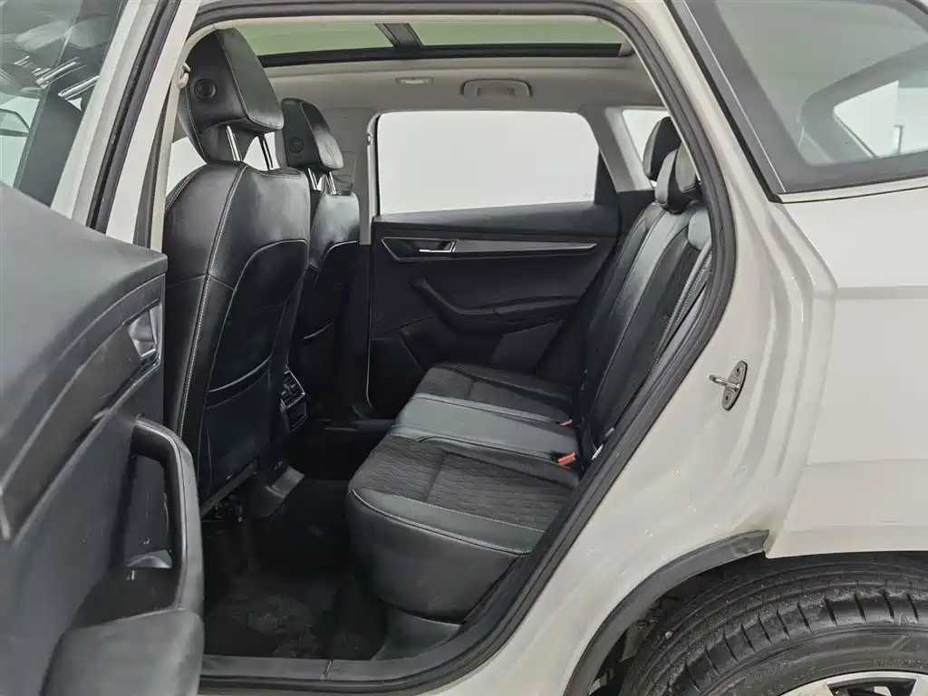 Skoda Karoq 2021 — фото 15