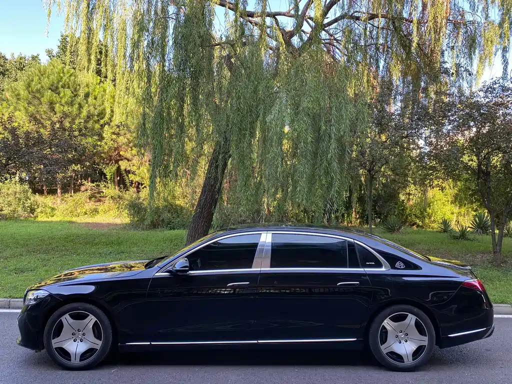Mercedes-Benz Maybach S-Class 2023