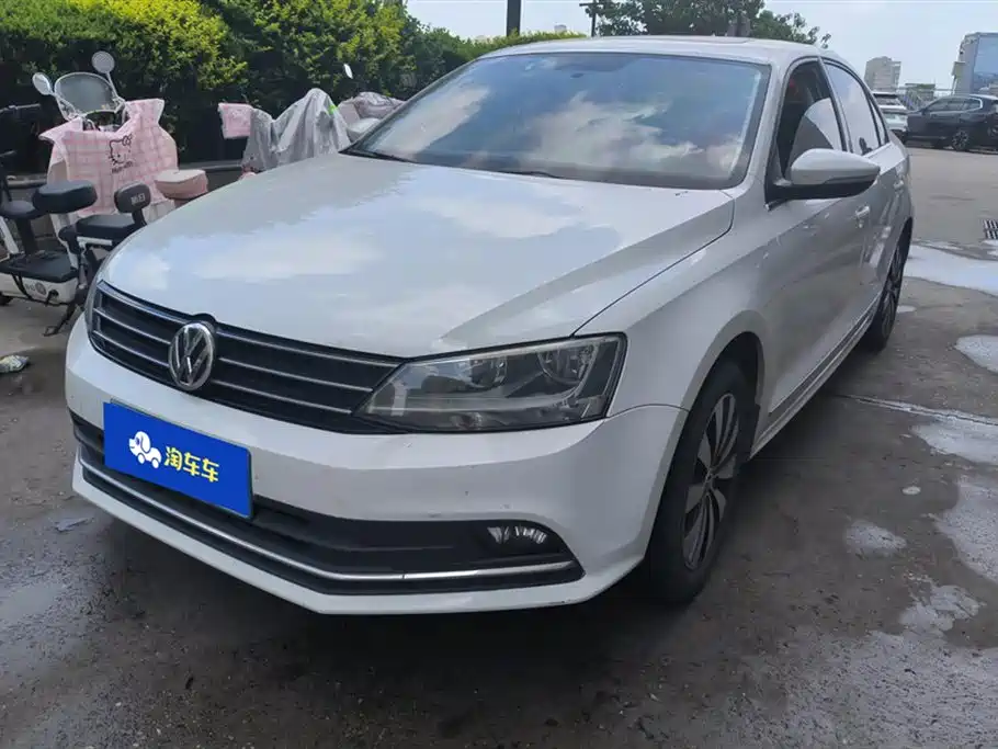 Volkswagen Sagitar 2017