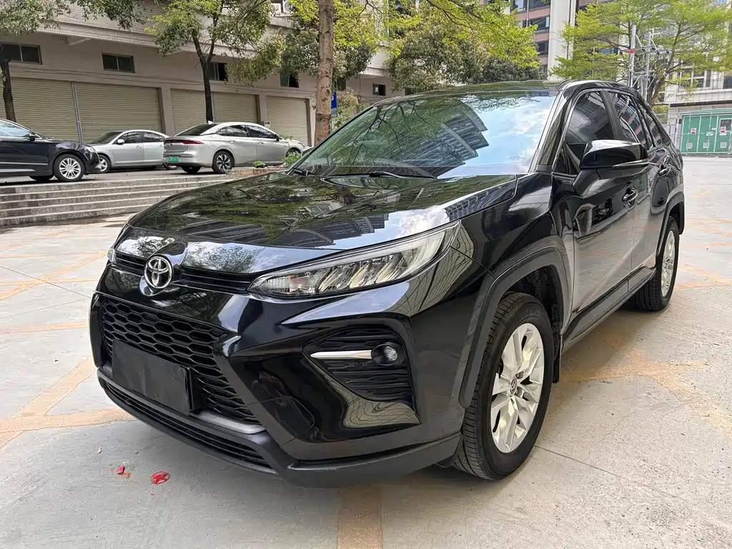 Toyota Wildlander 2022 — фото 1