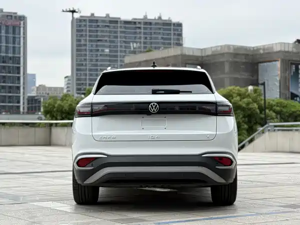 Volkswagen ID.4 X 2025