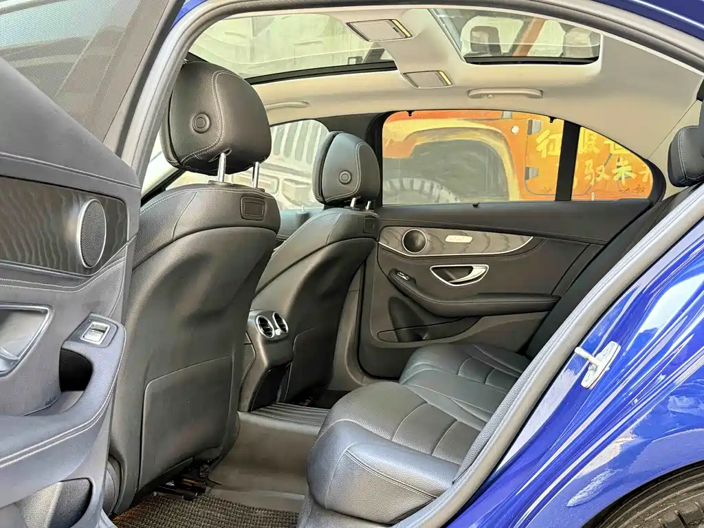 Mercedes-Benz C-Class 2016 — фото 10