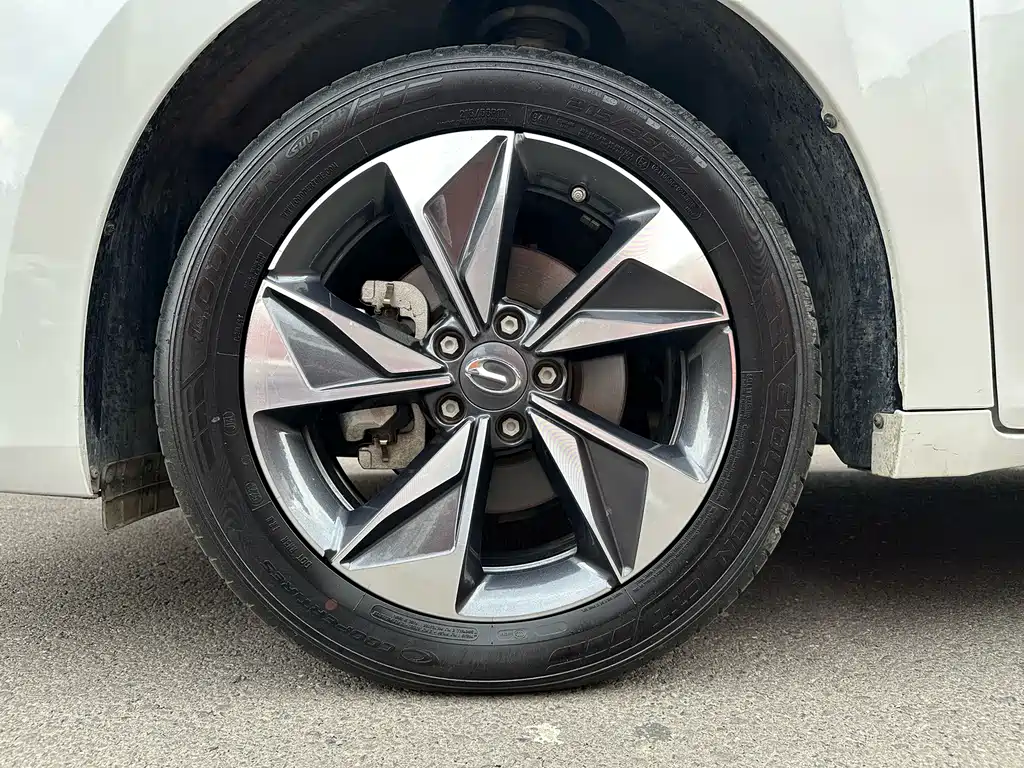 GAC Trumpchi M6 2022 — фото 21