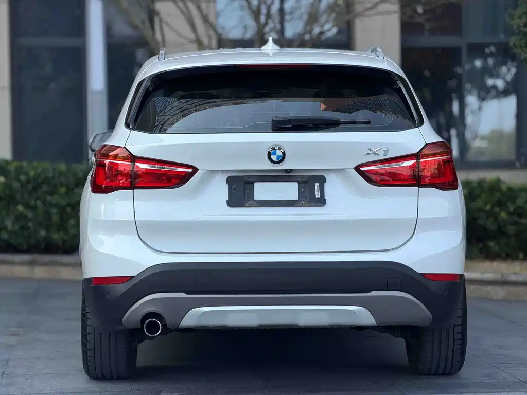BMW X1 2017 — фото 10