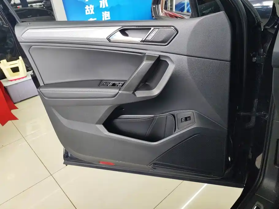 Volkswagen Tiguan L 2021