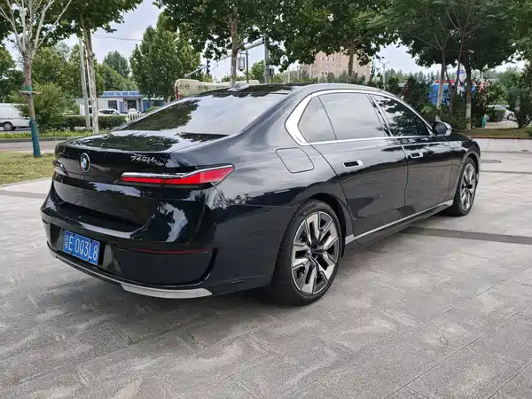 BMW 7 Series 2023