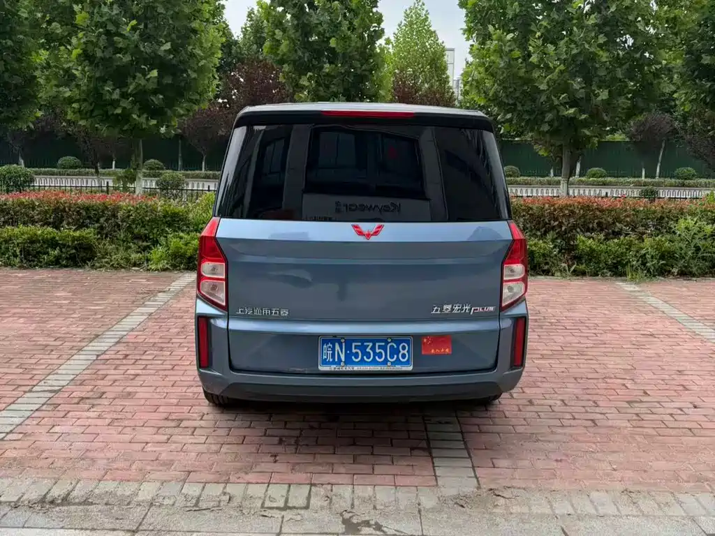 Wuling Hongguang PLUS 2023 — фото 6