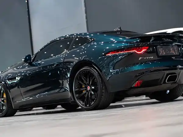 Jaguar F-TYPE 2019