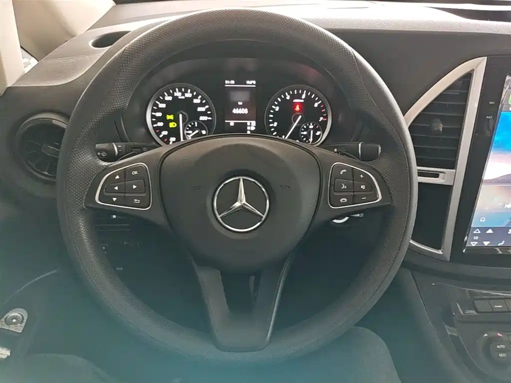 Mercedes-Benz Vito 2022 — фото 11