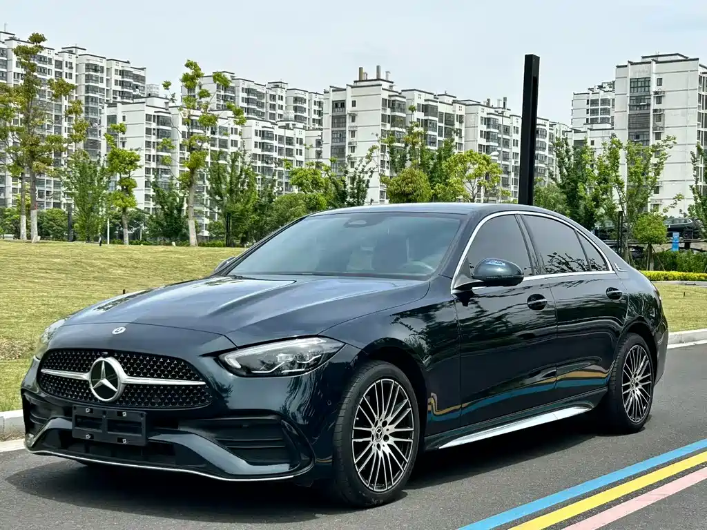Mercedes-Benz C-Class 2023 — фото 1