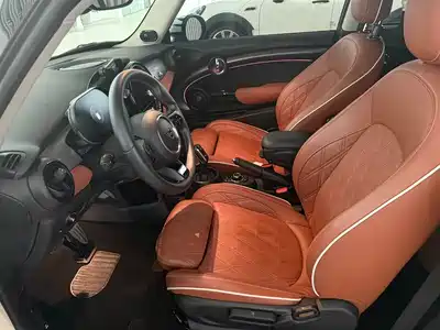 MINI MINI 2022
