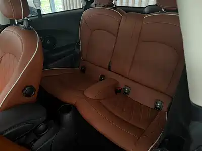 MINI MINI 2022