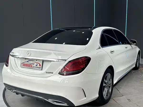 Mercedes-Benz C-Class 2021