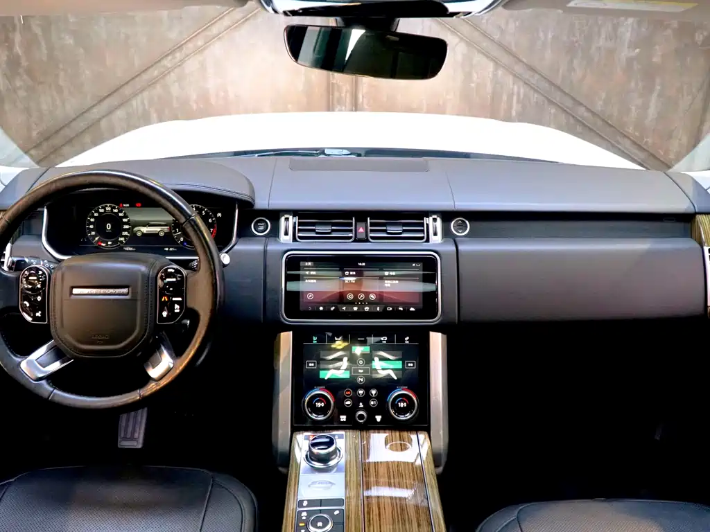 Land Rover Range Rover 2019 — фото 12