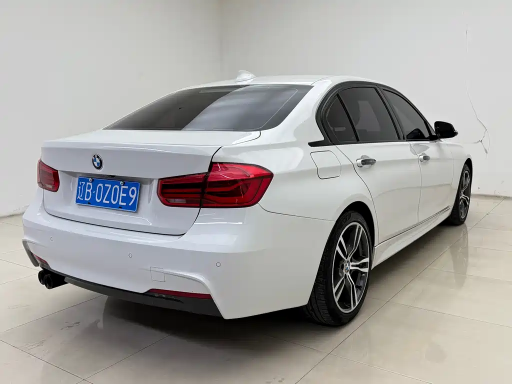 BMW 3 Series 2019 — фото 4
