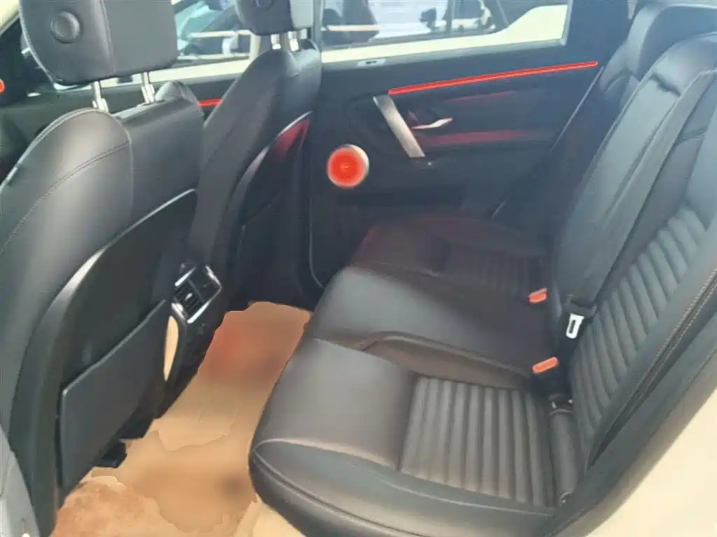 Land Rover Discovery Sport 2025 — фото 17