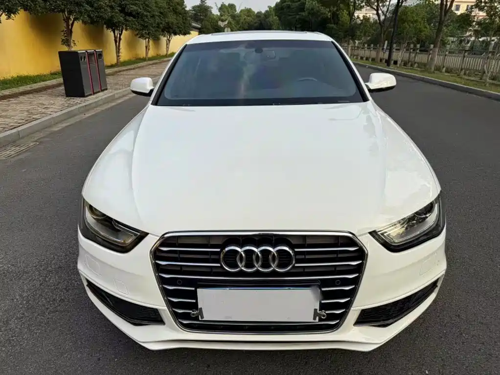 Audi A4L 2016 — фото 24