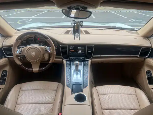 Porsche Panamera 2011