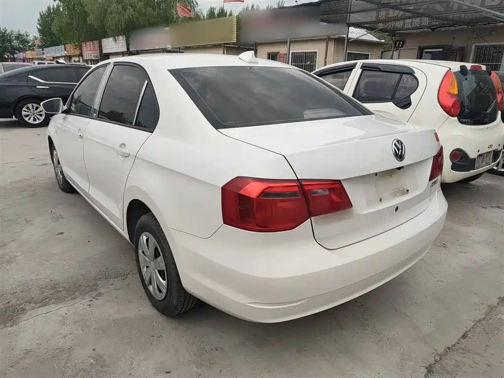 Volkswagen Jetta 2015 — фото 5