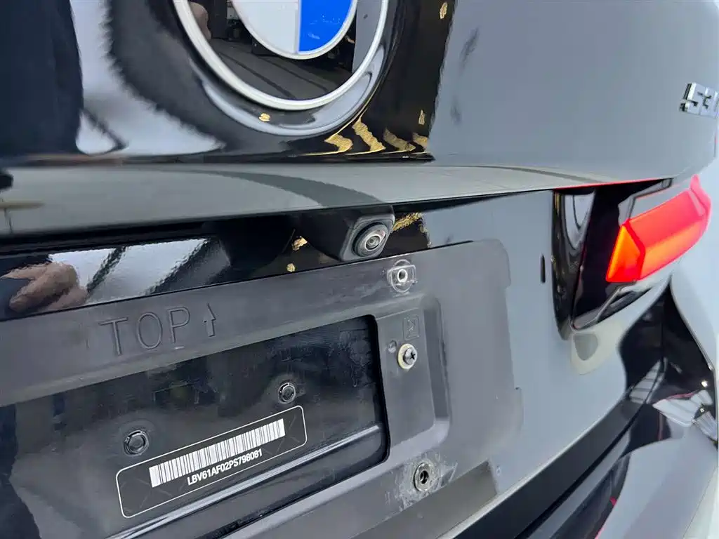BMW 5 Series 2023 — фото 13