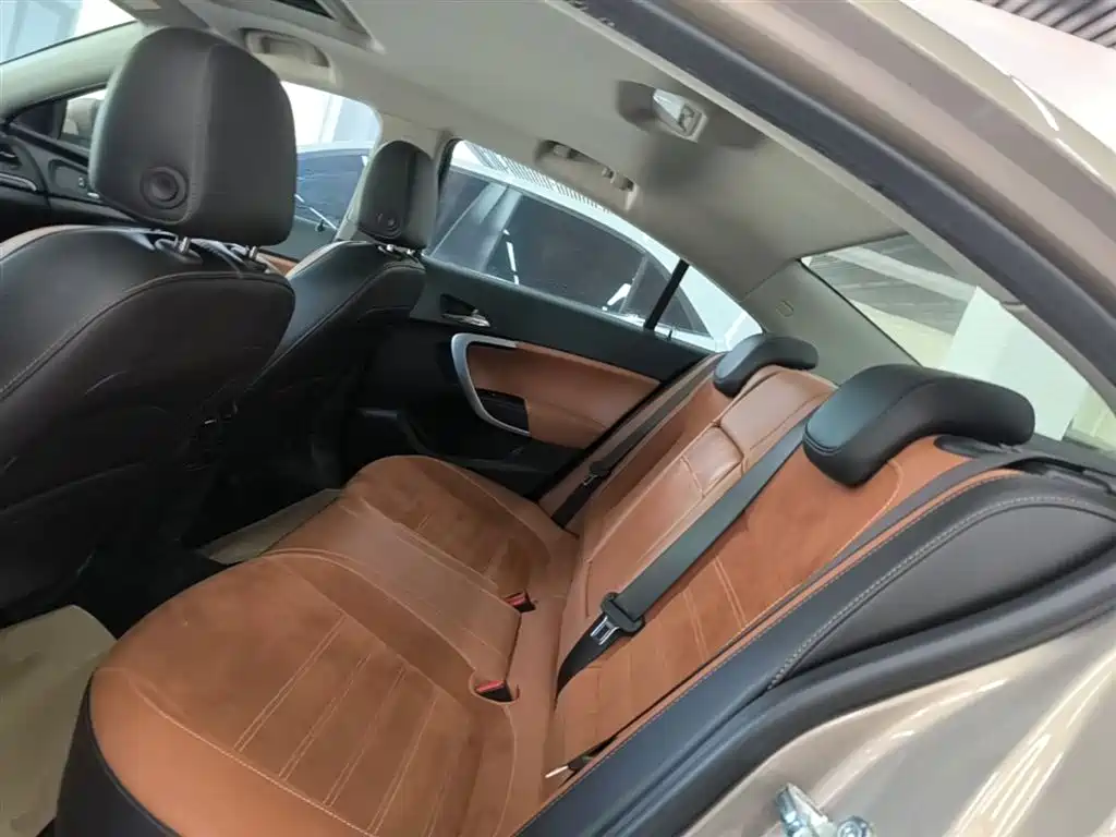 Buick Regal 2017 — фото 17