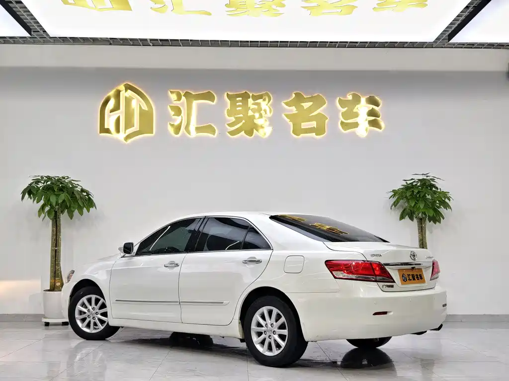 Toyota Camry 2013 — фото 7