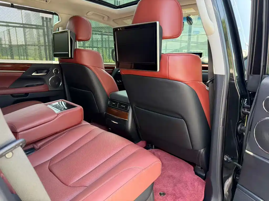 Lexus LX 2018 — фото 10