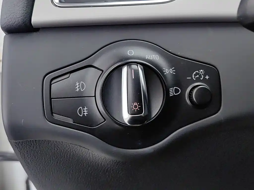Audi A4L 2013 — фото 21