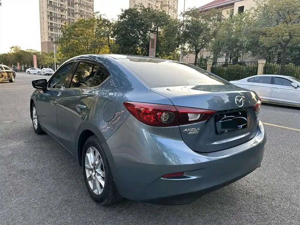 Mazda 3 Axela 2019 — фото 6