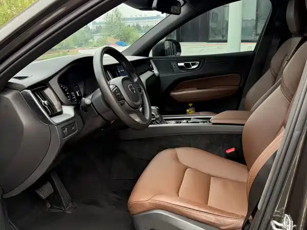 Volvo XC60 2020
