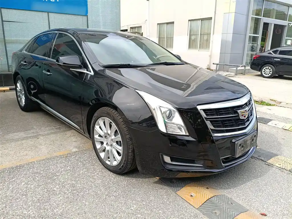 Cadillac XTS 2017 — фото 24