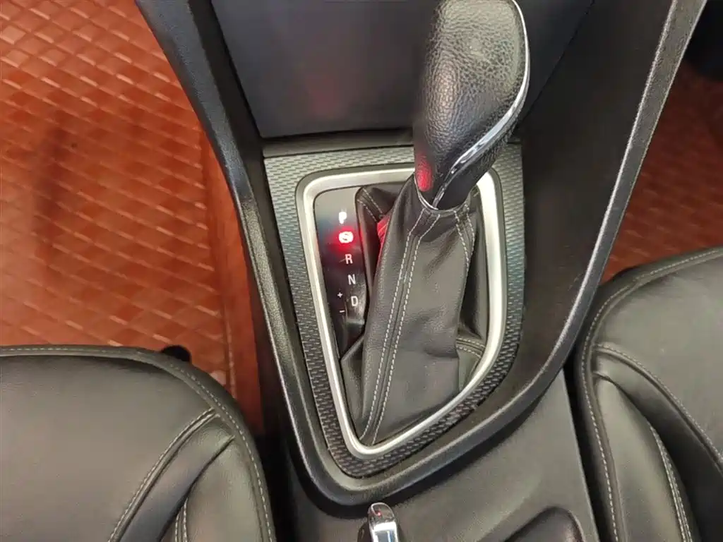 Buick Excelle 2019 — фото 14