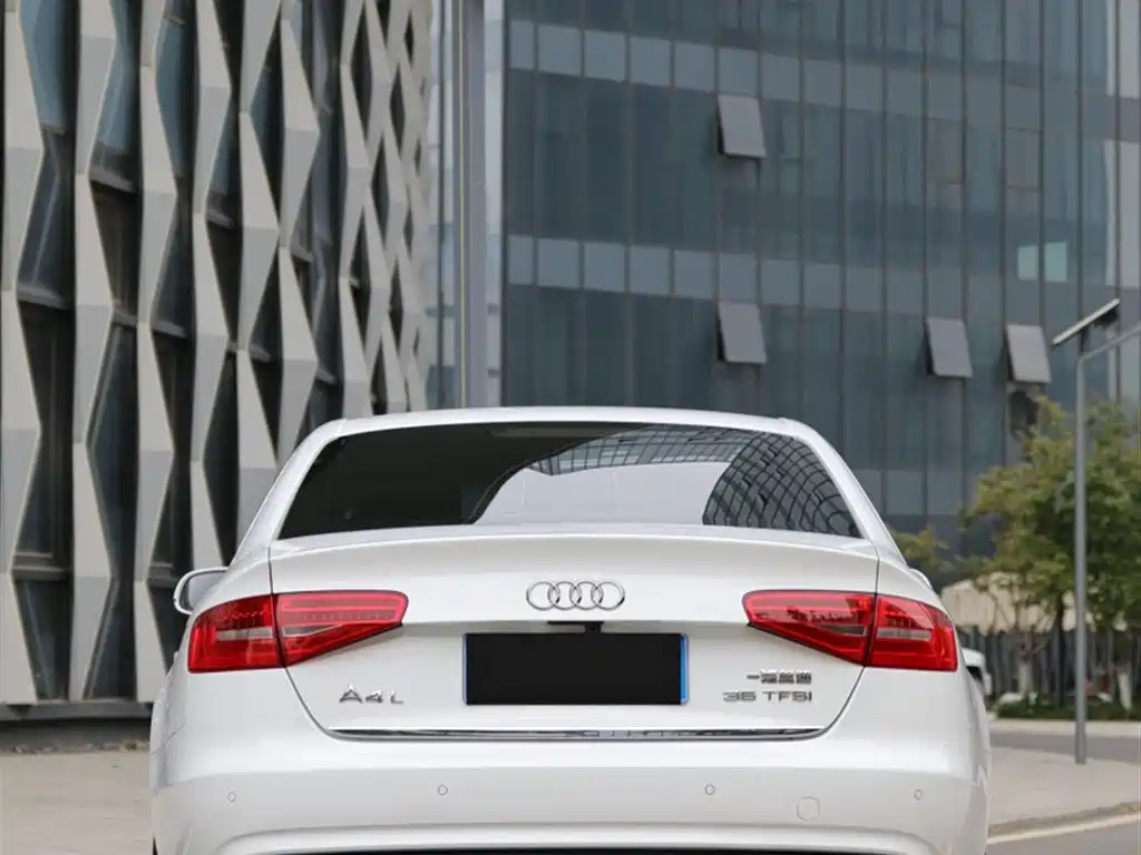 Audi A4L 2016 — фото 4