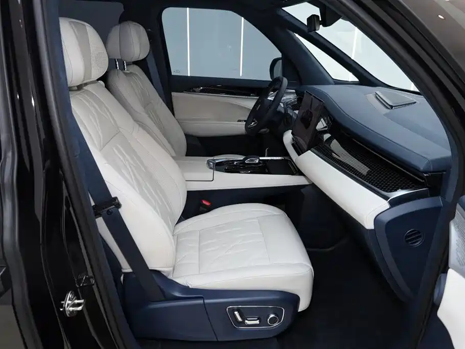 Zeekr 009 2026 — фото 15