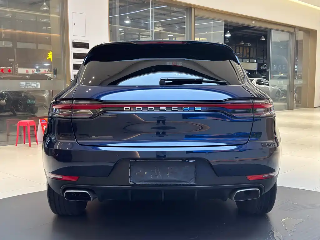 Porsche Macan 2019 — фото 24